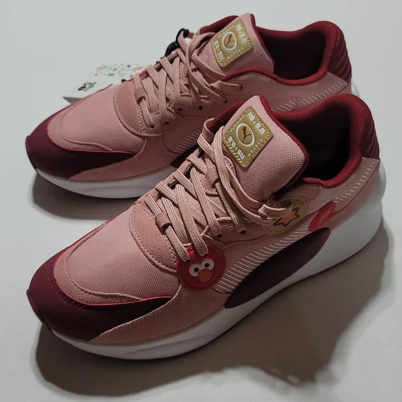 PUMA BIG KID PINK SNEAKERS  BURGUNDY RS 9.8 SESAME STREET 50TH ANNIVERSARY SZ 7 - Picture 12 of 12